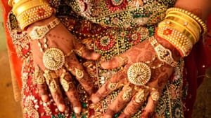 Gold : ஒருவர் எந்த வயதில் எவ்வளவு தங்கம் வைத்திருக்க வேண்டும்?.. கட்டாயம் தெரிந்துக்கொள்ளுங்கள்! Gold : ஒருவர் எந்த வயதில் எவ்வளவு தங்கம் வைத்திருக்க வேண்டும்?.. கட்டாயம் தெரிந்துக்கொள்ளுங்கள்!