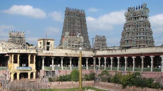 மதுரை மீனாட்சி அம்மன் கோவில் ரூ. 60 கோடி அறக்கட்டளை சொத்து முறைகேடு.. 19 பேர் மீது வழக்கு பதிவு!