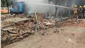 சிவகாசி அருகே பட்டாசு ஆலையில் பயங்கர வெடி விபத்து – தொழிலாளர்களை மீட்கும் பணி தீவிரம்...