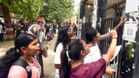 நீட் முடிவுகள்.. டாப்பர் பட்டியலில் கலக்கிய தமிழக மாணவர்கள்!...