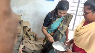 கூட்டுறவு நியாயவிலைக் கடையில் மாவட்ட ஆட்சியர் திடீர் ஆய்வு