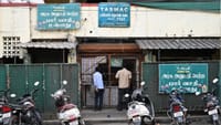 மதுபானங்கள் மீது ரூ.10 செஸ் வரி விதிக்கப் பரிந்துரை.....