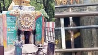 இடுக்குப் பிள்ளையார் கோவிலில் மீண்டும் சிக்கிய பெண் பக்கதர்...