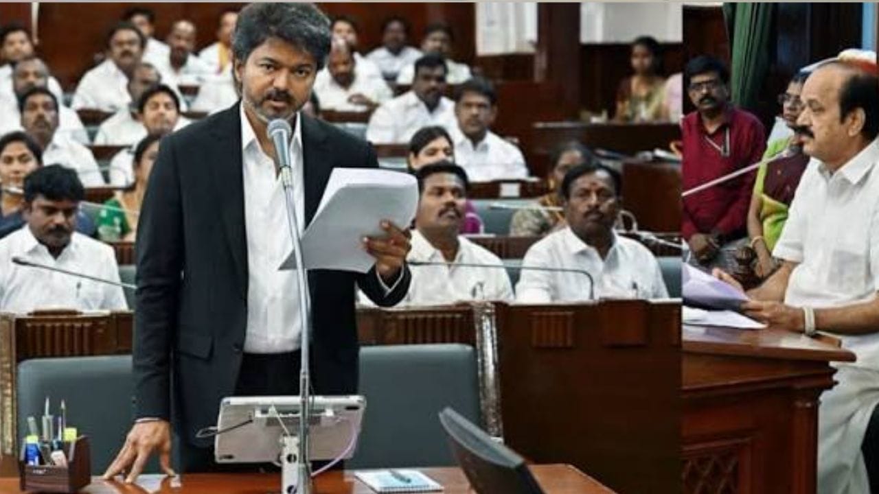 ஒவ்வொரு ஆண்டும் தமிழக பட்ஜெட்டில் மற்ற துறைகளைக் காட்டிலும் பள்ளி கல்வித்துறைக்கே அதிக அளவிலான நிதி ஒதுக்கீடு செய்யப்படுவது வழக்கமாகும். கடந்த பட்ஜெட்டில் மாநிலத்தின் ஒட்டுமொத்த நிதி ஒதுக்கீடான ரூ.4.5 லட்சம் கோடியில், பள்ளி கல்வித்துறைக்கு மட்டும் சுமார் ரூ.48,000 கோடி ஒதுக்கப்பட்டிருந்தது. இந்த ஆண்டு ஒட்டுமொத்த பட்ஜெட் ரூ.5 லட்சம் கோடியைத் தாண்டும் எனக் கணிக்கப்பட்டுள்ள நிலையில், பள்ளி கல்வித்துறைக்கு மட்டும் ரூ.50,000 கோடிக்கும் அதிகமான நிதி ஒதுக்கீடு செய்யப்பட வாய்ப்புள்ளதாகக் கூறப்படுகிறது.