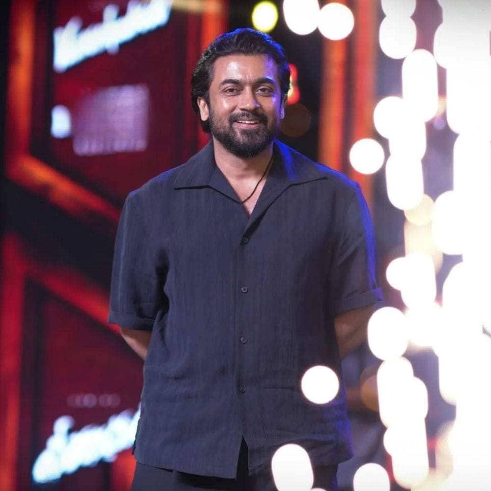 நடிகர் சூர்யா, இயக்குநர் ஏ.ஆர். முருகதாஸ் இயக்கத்தில் துப்பாக்கி, இயக்குநர் வசந்த் இயக்கத்தில் ஆசை, கௌதம் மேனன் இயக்கத்தில் துருவநட்சத்திரம், ஷாம் மற்றும் அருண் விஜய் நடித்த இயற்கை மற்றும் பிரித்விராஜ் நடித்திருந்த ஆடுஜீவிதம் போன்ற ஹிட் படங்களில் சூர்யா ஒப்பந்தமாகி பின் கைவிட்டாராம்.
