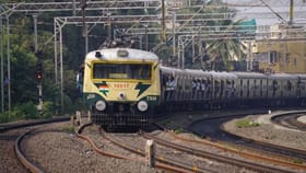 கூடுவாஞ்சேரி பணிமனையில் பராமரிப்புப் பணிகள்.. 8 மின்சார ரயில்கள் நாளை ரத்து.....