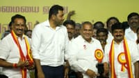 சபாநாயகர் முடிவை எதிர்த்து அதிமுக கோர்ட்டில் அதிரடி!...