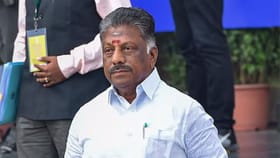 அதிருப்தியில் ஓ பன்னீர்செல்வம்.. திமுகவிலிருந்து விலகி த.வெ.கவில் இணைய திட்டமா?...