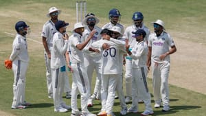 Team India: காயத்தால் சிகிச்சையில் 13 இந்திய வீரர்கள்.. குழப்பத்தில் திணறும் கில் – காம்பீர்! Team India: காயத்தால் சிகிச்சையில் 13 இந்திய வீரர்கள்.. குழப்பத்தில் திணறும் கில் – காம்பீர்!