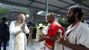 திருவண்ணாமலையில் ரமண மகரிஷி ஆசிரமத்தில் அமித் ஷா வழிபாடு