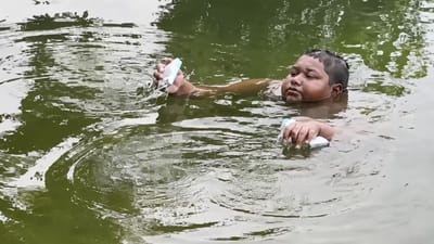 குளத்துக்குள் வாழும் 16 வயது சிறுவன் - 5 ஆண்டுகளாக போராட்டம்!