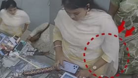 வாடிக்கையாளர் போல வந்து சைலண்ட் திருட்டு.. ஐபோனை அமுக்கி சென்ற பெண்.. கோவையில் அதிர்ச்சி சம்பவம்!...