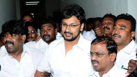 கிரிக்கெட் போட்டியை நேரில் பார்க்கும்போது… துரை தயாநிதிக்கு பரிசோதனை நடத்த நீதிமன்றம் உத்தரவு...