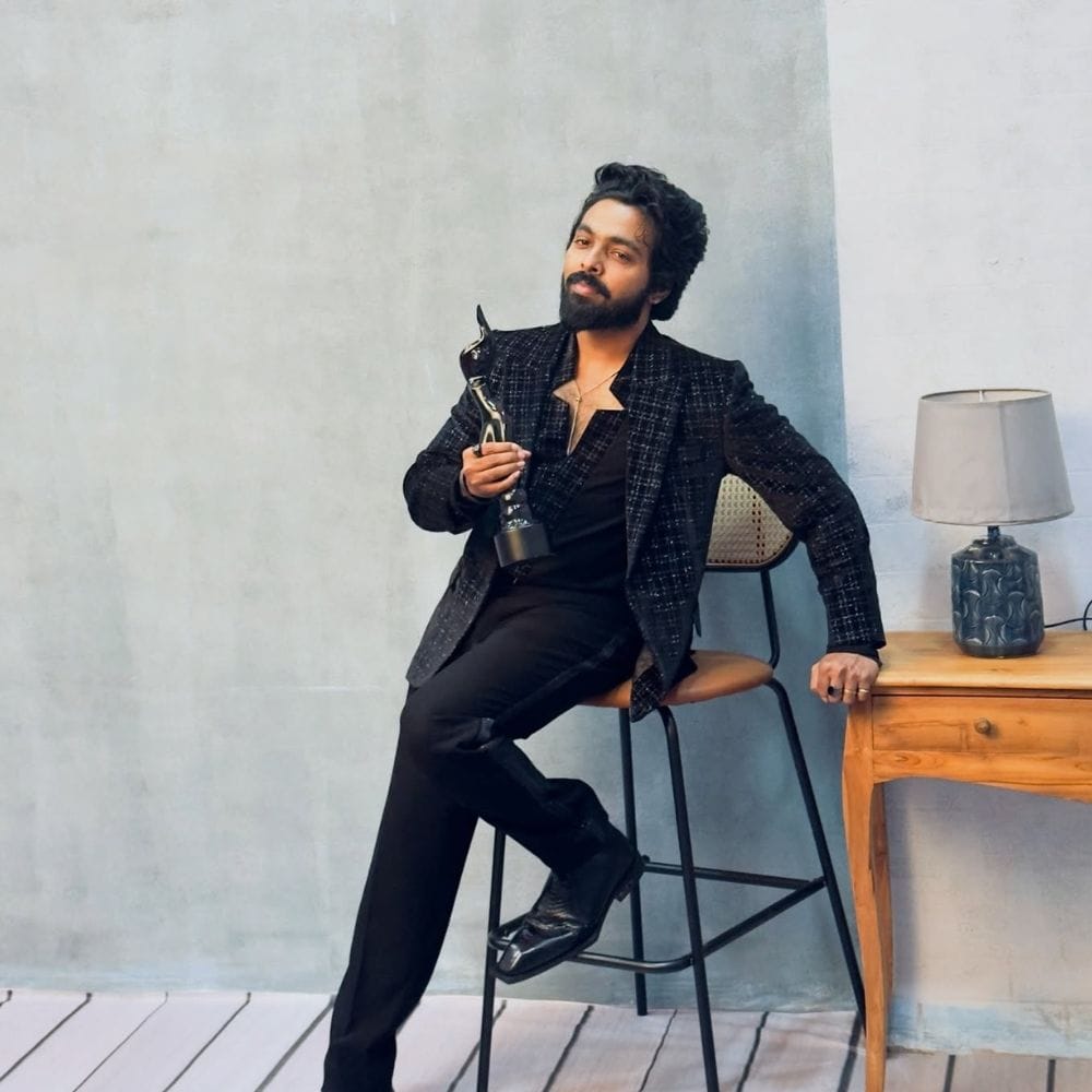 அதில் ஜி.வி. பிரகாஷ், எனக்கு ஆயிரத்தில் ஒருவன், மதரசாட்டினம், வெயில், அங்கடித்தெரு, காக்காமுட்டை, ஆடுகளம், பொல்லாதவன், விசாரணை, மயக்கம் என்ன போன்ற படங்களுக்கு தேசிய விருது கிடைக்கும் என்று நினைத்தேன். அதனால், ஒவ்வொரு முறையும் தேசிய விருது வரும்போது, நான் அதை பொக்கிஷமாகப் போற்றி கொண்டாடுவேன் என தெரிவித்துள்ளார்.