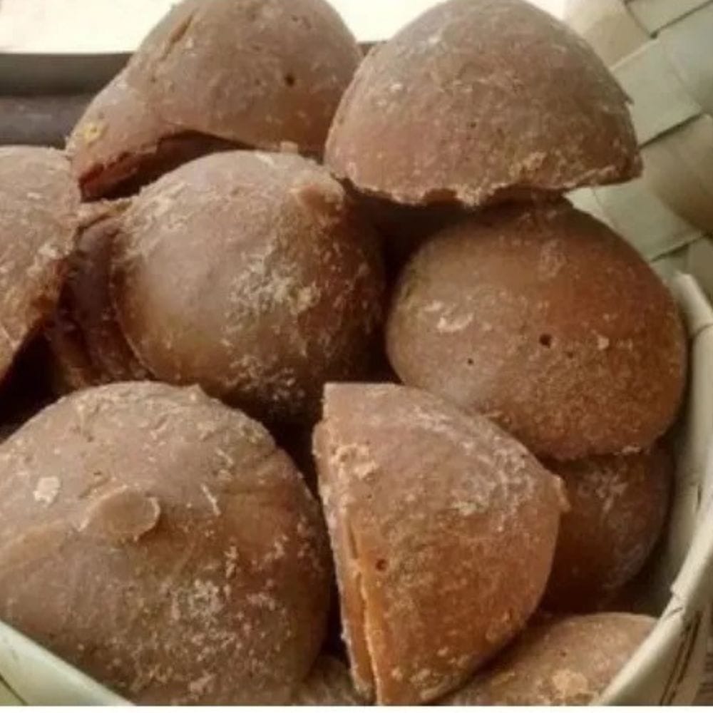 நீரிழிவு நோயாளிகள் உணவில் எந்த இனிப்பை சேர்ப்பதற்கு முன்பும் மருத்துவரிடம் ஆலோசிப்பது நல்லது.
ரத்தச் சர்க்கரை அளவு மற்றும் உடல்நிலைக்கு ஏற்ப சரியான அளவு தீர்மானிக்கப்பட வேண்டும்.
சீரான உணவு மற்றும் வழக்கமான உடற்பயிற்சியும் சர்க்கரை கட்டுப்பாட்டுக்கு உதவும்.
மருத்துவ ஆலோசனையுடன் உணவுப் பழக்கத்தை அமைத்துக்கொள்வதே பாதுகாப்பான அணுகுமுறை.
