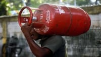 முதல்வர் அறிவித்த 3 இலவச சிலிண்டர் - யாருக்கெல்லாம் கிடைக்கும்?...