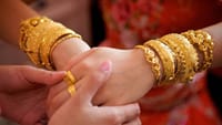 ஆகஸ்ட் இறுதிக்குள் ரூ.1.25 லட்சத்தை எட்டும் தங்கம் விலை?...