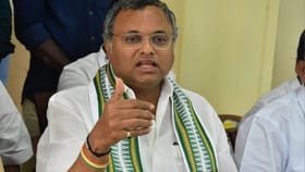 ஆண்களுக்கும் வேண்டும் ‘Paternity Leave’.. 3-வது குழந்தை திட்டத்திற்கு எதிர்ப்பு தெரிவிக்கும் கார்த்தி சிதம்பரம் எம்.பி!!...