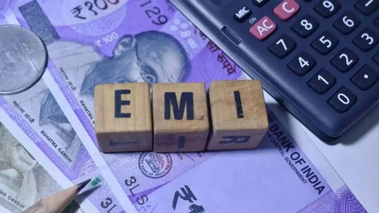 ஒரு மாத EMI-ஐ தவர விட்டால் என்ன நடக்கும்?.. இவ்வளவு சிக்கல்களா?.. கட்டாயம் தெரிந்துக்கொள்ளுங்கள்!