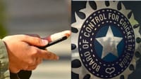 செல்போனால் சிக்கிய கிரிக்கெட் வீரர்.. ஒரு லட்சம் அபராதம்...