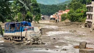 நேபாள வெள்ளம்: தமிழக அரசு சார்பில் உதவி எண்கள் அறிவிப்பு..