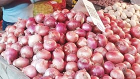 வெங்காய விலை உயர்வை கட்டுப்படுத்த மத்திய அரசு அதிரடி நடவடிக்கை! கிலோ ரூ.35க்கு விற்பனை செய்ய திட்டம்.....