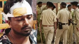 வாகன சோதனையில் நிற்காமல் சென்ற இளைஞர்.. லத்தியால் தாக்கியதில் கண் பார்வை பாதிப்பு.. தூத்துக்குடியில் 2 காவலர் மீது அதிரடி நடவடிக்கை! வாகன சோதனையில் நிற்காமல் சென்ற இளைஞர்.. லத்தியால் தாக்கியதில் கண் பார்வை பாதிப்பு.. தூத்துக்குடியில் 2 காவலர் மீது அதிரடி நடவடிக்கை!