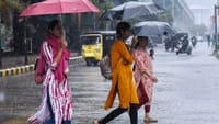 3 மாவட்டங்களில் கனமழை வெளுத்து வாங்கும் - வானிலை மையம் தகவல்...