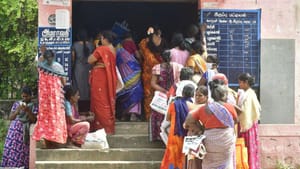 ரேஷன் கார்டு வைத்திருப்போர் கவனத்திற்கு.. இதைச் செய்யாவிட்டால் சிக்கல்?.. அரசு வெளியிட்ட முக்கிய அறிவிப்பு!!