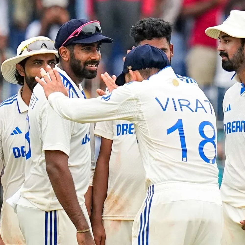 இலங்கை அணிக்கு எதிராக வீரேந்தர் சேவாக் சிறப்பாக செயல்பட்டுள்ளார். சேவாக் காலியில் மொத்தமாக இரண்டு டெஸ்ட் போட்டிகளில் விளையாடி மொத்தம் 391 ரன்கள் எடுத்தார்.