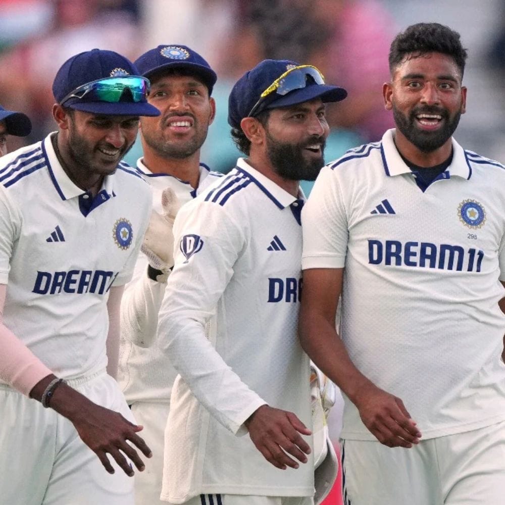 காலி சர்வதேச மைதானம் இந்தியா-இலங்கை போட்டிக்குத் தயாராகி வருகிறது. இரு அணிகளுக்கும் இடையிலான டெஸ்ட் தொடரின் முதல் போட்டி ஆகஸ்ட் 15 அன்று இந்த மைதானத்தில் நடைபெற உள்ளது. பல மூத்த வீரர்கள் இந்த மைதானத்தில் அதிக ரன்கள் குவித்துள்ளனர். ஆனால் டிராவிட், சச்சின் மற்றும் லட்சுமண் போன்ற சிறந்த வீரர்கள் காலியில் சொதப்பிய அதே வேளையில், ஆக்ரோஷமான இந்திய தொடக்க ஆட்டக்காரர் அதிக ரன்களைக் குவித்துள்ளார்.