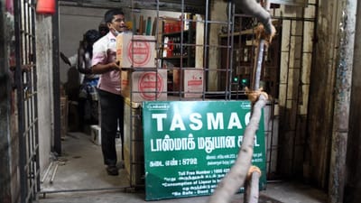 டாஸ்மாக்கில் கூடுதல் கட்டணம் வசூலித்தால் இனி போலீஸ் ஆக்ஷன்!