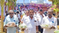 நாகை மூகாம்பிகை கோயில் குடமுழுக்கு - பரிசு வழங்கிய இஸ்லாமியர்கள்!...