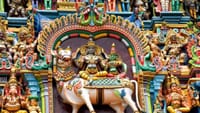 கோயிலை எப்படி வலம் வர வேண்டும்? எத்தனை முறை?...