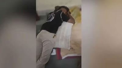 திருடச் சென்ற வீட்டில் படுத்து தூங்கிய நபர்!