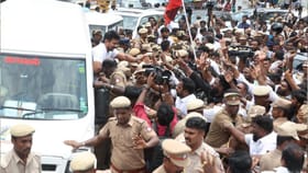 கைது முதல் விடுதலை வரை.. ஒரே நாளில் அரங்கேறிய பரபரப்புகள்.. உதயநிதி ஸ்டாலின் வழக்கின் முழு பின்னணி!...
