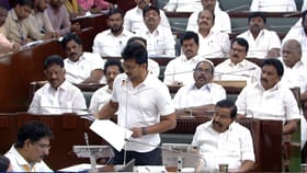 “100 நாள் சாதனை எனப் பெருமை பேசுவது வேடிக்கை!”.. சட்டப்பேரவையில் சட்டம்-ஒழுங்கு குறித்து உதயநிதி ஸ்டாலின் கடும் விமர்சனம்!!...