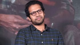 அந்த உறவு காமெடியாகவும் – சர்ச்சையாகவும் பார்க்கப்படுகின்றது… இயக்குநர் வெங்கி அட்லூரி...