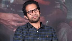 அந்த உறவு காமெடியாகவும் – சர்ச்சையாகவும் பார்க்கப்படுகின்றது… இயக்குநர் வெங்கி அட்லூரி அந்த உறவு காமெடியாகவும் – சர்ச்சையாகவும் பார்க்கப்படுகின்றது… இயக்குநர் வெங்கி அட்லூரி