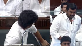 “ஆட்டோவில் வருவதால் ID கார்டை காட்டினால் கூட MLA என நம்ப மாட்டார்கள்”.. அனுபவத்தை பகிர்ந்த தவெக MLA.. திரும்பி பார்த்த முதல்வர் விஜய்!!...