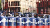 மாதத்தின் முதல் நாள்.. சென்னையில் சிலிண்டர் விலை ரூ. 10.50 உயர்வு...