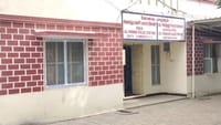 போலீஸை தாக்கிய குற்றவாளி துப்பாக்கியால் சுட்டுப் பிடிப்பு...