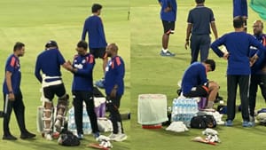 IND vs WI ODI: சிராஜ் பந்தால் ஏற்பட்ட சிக்கல்.. கில் கையில் காயம்.. சந்தேகத்தில் இந்திய அணி கேப்டன்? IND vs WI ODI: சிராஜ் பந்தால் ஏற்பட்ட சிக்கல்.. கில் கையில் காயம்.. சந்தேகத்தில் இந்திய அணி கேப்டன்?