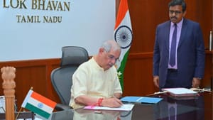 MLAக்களுக்கு கார் முதல் டிஎன்பிஎஸ்சி வரை.. 12 மசோதாக்களுக்கு ஆளுநர் ஒப்புதல்.. ஒரு மசோதாவுக்கு மட்டும் ‘செக்’.. காரணம் என்ன? MLAக்களுக்கு கார் முதல் டிஎன்பிஎஸ்சி வரை.. 12 மசோதாக்களுக்கு ஆளுநர் ஒப்புதல்.. ஒரு மசோதாவுக்கு மட்டும் ‘செக்’.. காரணம் என்ன?