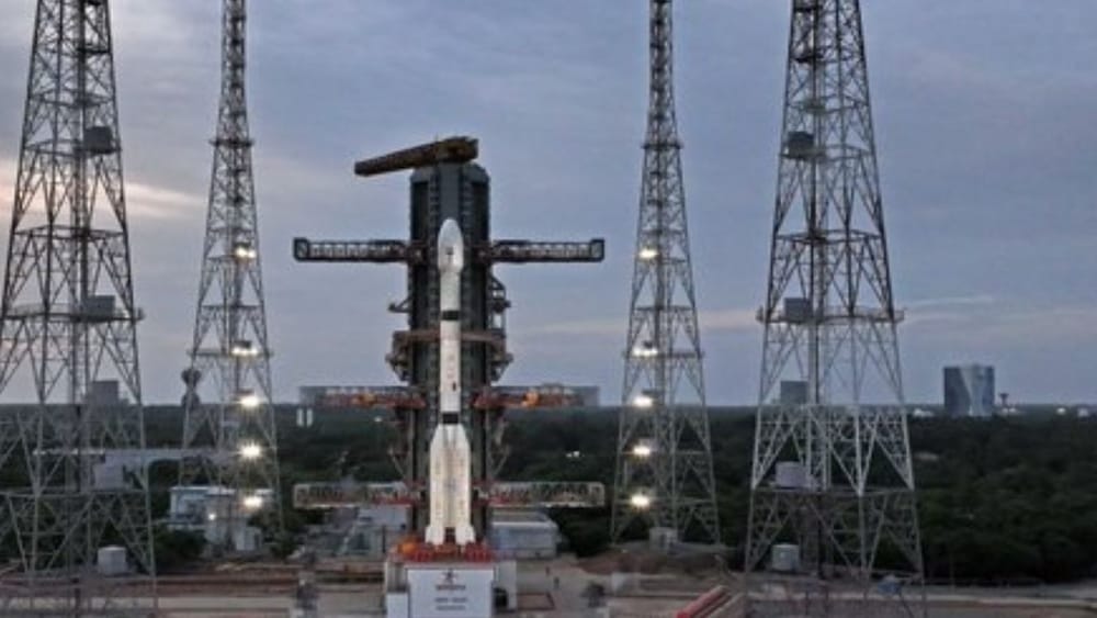 விண்ணில் சீறிப்பாய்ந்த GSLV-F17 ராக்கெட்.. சிறப்புகள் என்ன?