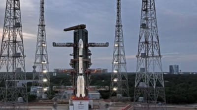 விண்ணில் சீறிப்பாய்ந்த GSLV-F17 ராக்கெட்.. சிறப்புகள் என்ன?