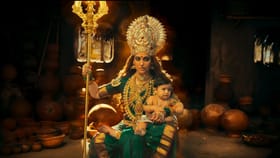 தீபாவளி ரேஸில் இருந்து விலகுகிறதா மூக்குத்தி அம்மன் 2 படம்?...