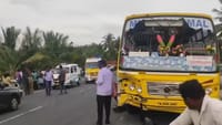 கொடூர சாலை விபத்து.. 4 மாணவிகள் உயிரை குடித்த கல்லூரி பேருந்து!...