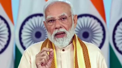 சர்ஜிக்கல் ஸ்டிரைக்ஸ் ஒரு வரலாற்று சாதனை.. பிரதமர் மோடி