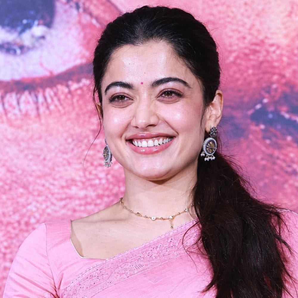 மைசா படத்தின் டீசர் ரிலீஸ் நிகழ்ச்சி சமீபத்தில் நடைபெற்றிருந்தது. அந்த நிகழ்ச்சியில் பேசிய ராஷ்மிகா, கேர்ள்ஃபிரண்ட் படத்தில் இருந்த அத்தனை உணர்ச்சிப்பூர்வமான அம்சங்களையும் அந்தப் படத்தில் கொடுத்தேன். மைசா படத்திற்காக என் உயிரையே கொடுத்தேன் என தெரிவித்துள்ளார்.